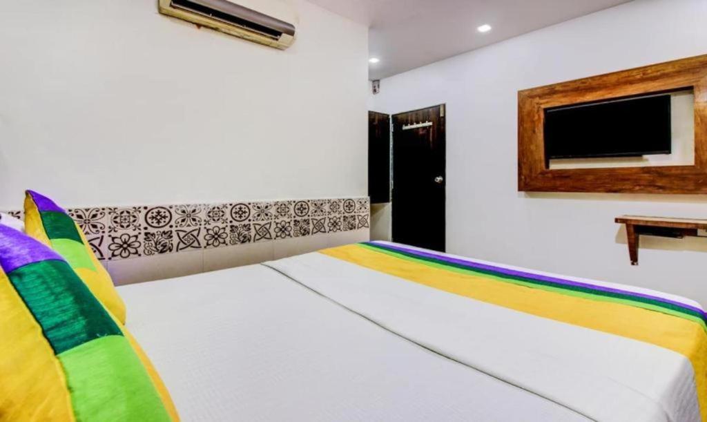 Kalpana Residency - Near Us Embassy Hotel Mumbai Exterior photo